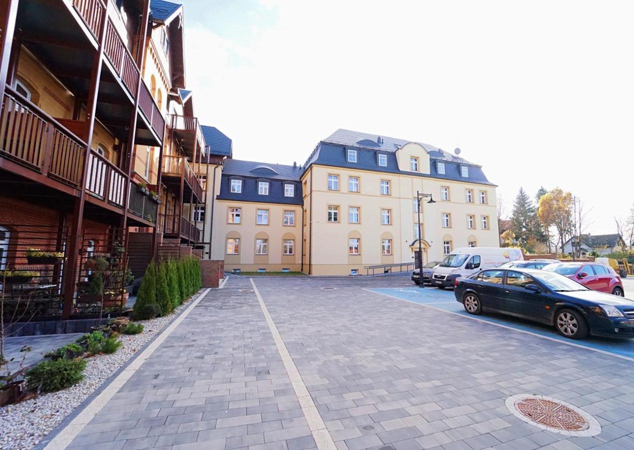 Apartamenty Everysky - Mickiewicza 30 Jelenia Gora Exterior photo